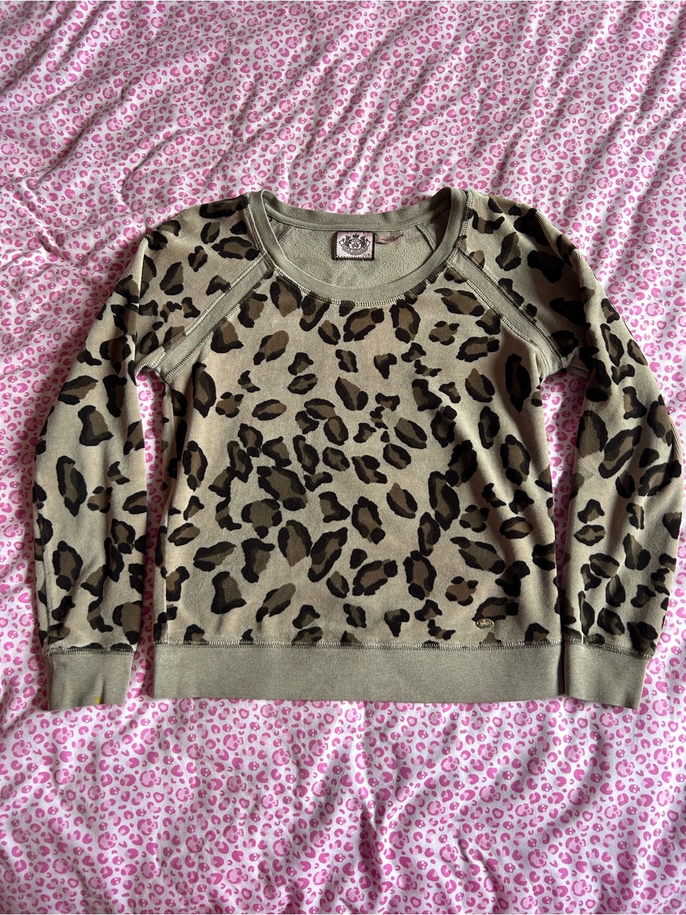 Vintage 2011 Juicy Couture Tan Leopard Print Velour Crewneck Sweater